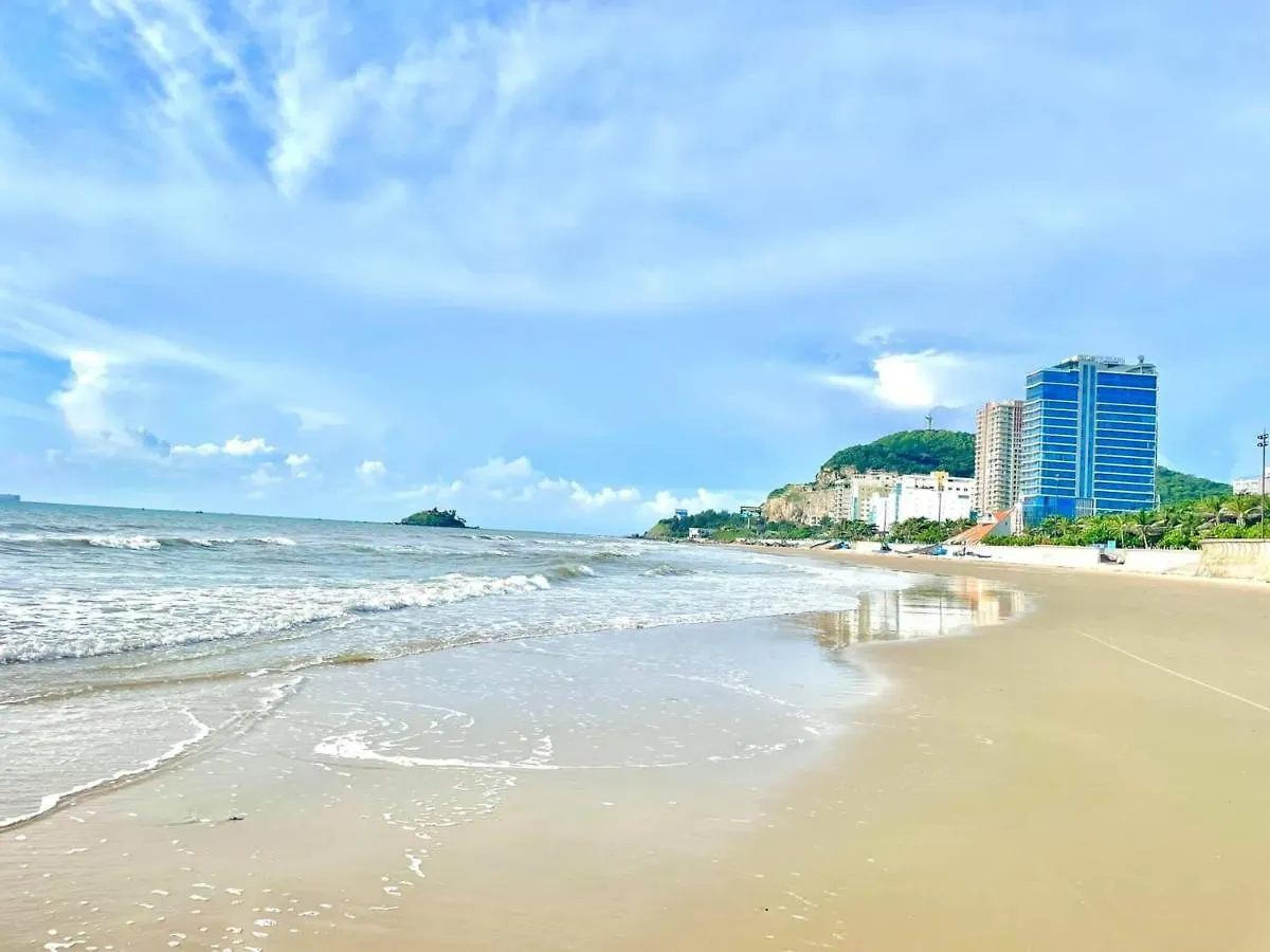 **  Ngoc Han Hotel By The Moment Vung Tau Vietnám